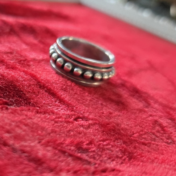 Sterling Silver Spinner Ring - Picture 6 of 6
